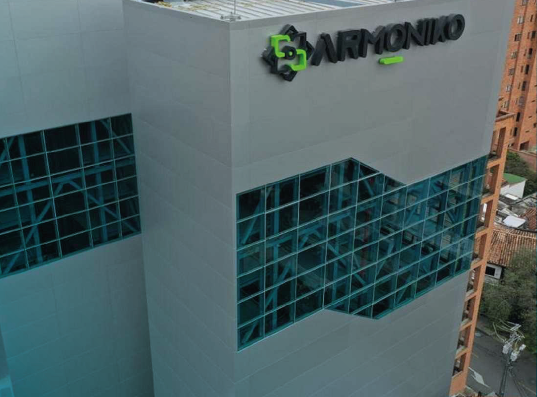 Armoniko Parqueadero en Laureles